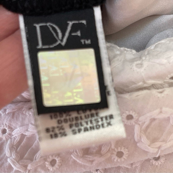 DIANE von FURSTENBERG DVF Fitted Dress White Eyelet Front Black Knit Back Sz 4 - Picture 16 of 16